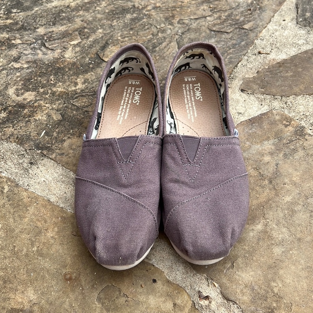 Women Toms, Size 8.5